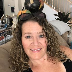 Meet your Posher, Felicia